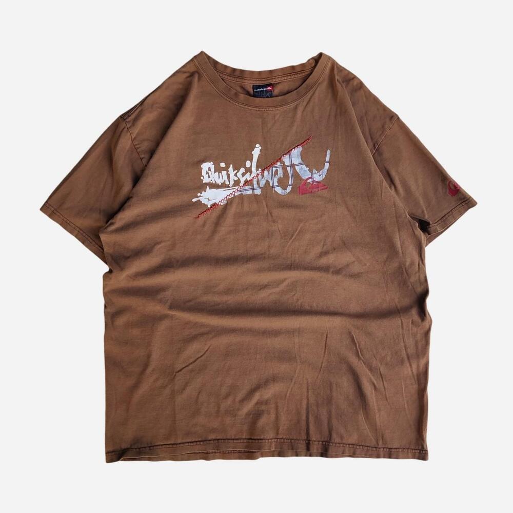 Y2K Quiksilver brown t-shirt with white and red 'Quiksilver' logo